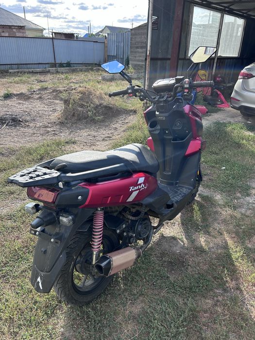 Продам скутер TANK 165 куб