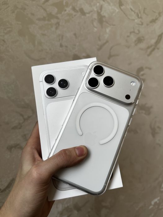 iphone 17pro max 256gb sim + esim 15sikil