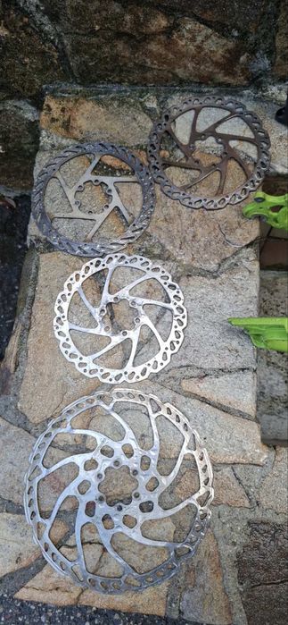 Части за dh/downhill велосипеди