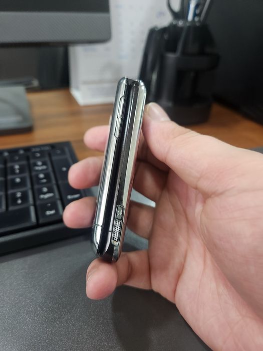 Motorola v 13 sotiladi