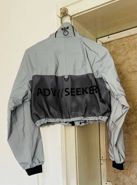 К-кт Bershka светлоотразяващ-сребристо-сн.3,р-р XS.Ново.Непромокаем-панталон с късо горно
