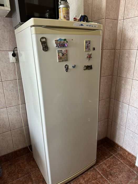 Frigider Arctic 2000
