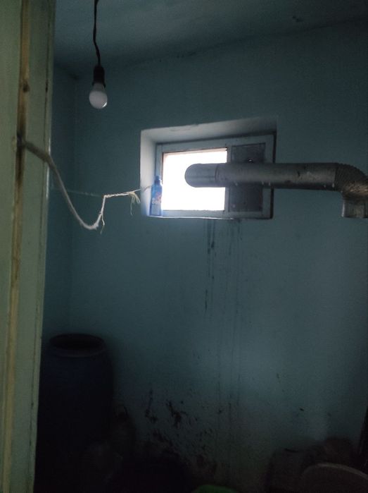 2 хонали уй сотилади жомбой тумани бохористон кучаси 59 уй 18 квартира