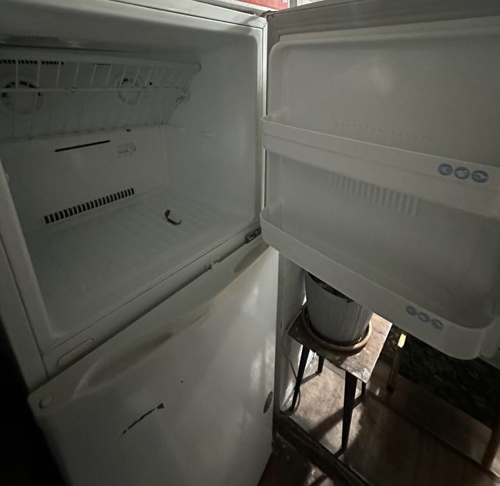 Холодильник LG LG продается