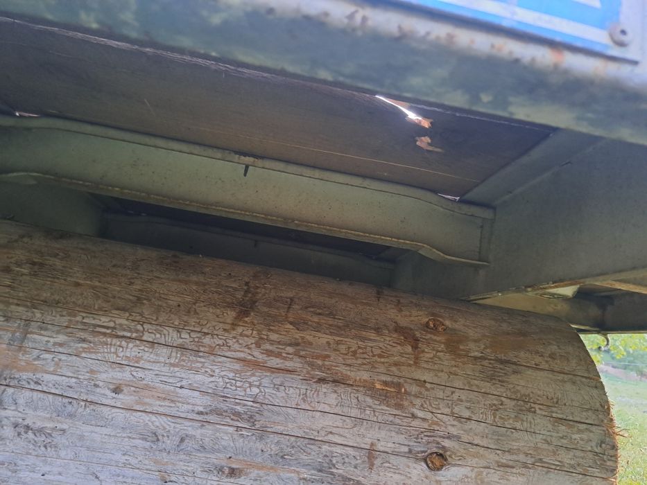 Bena mercedes vario 4,15 m X 2,30 m