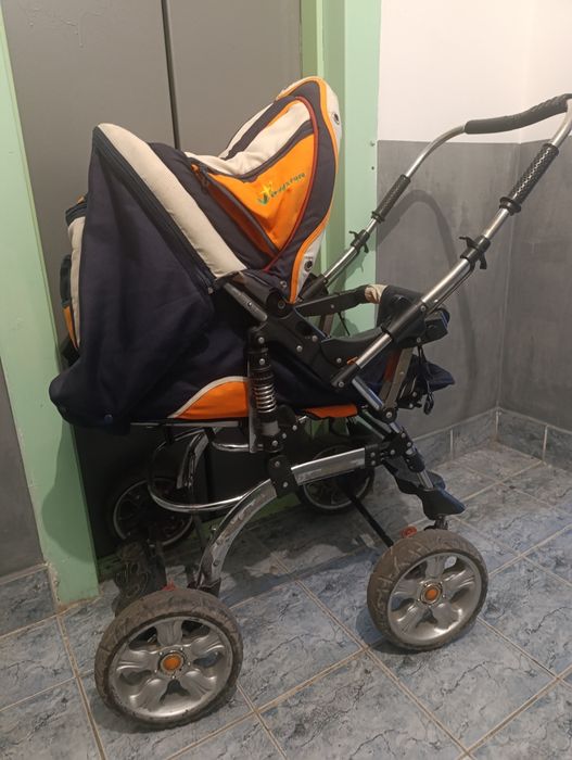 Продам детскую коляску