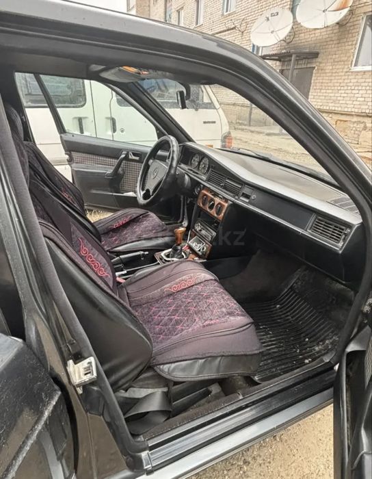 Продам Мерс 190ый