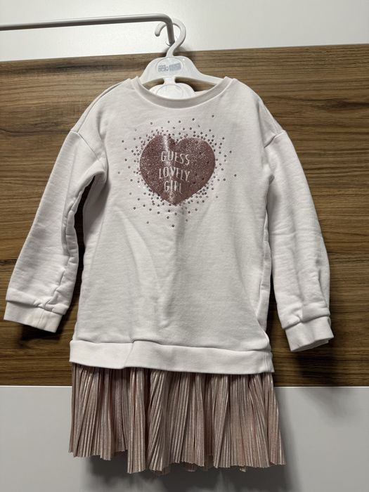 Дрехи GUESS за момиче 4 г.