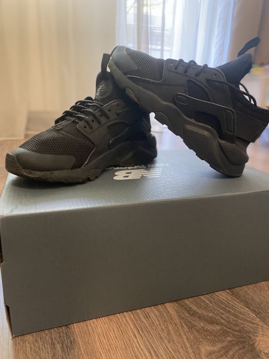 Дамски маратонки Nike Huarache