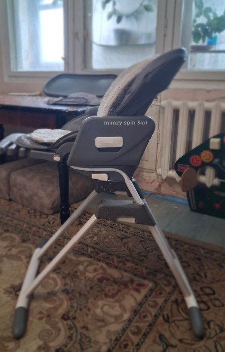 Детский стульчик для кормления