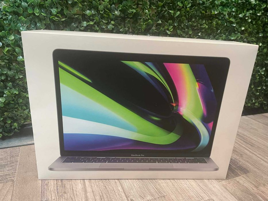 MacBook Pro M2 2022 13 inch Като нов