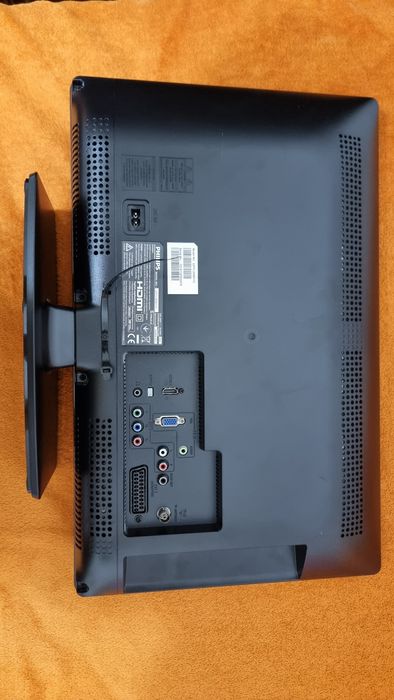 Телевизор Филипс-22 инча