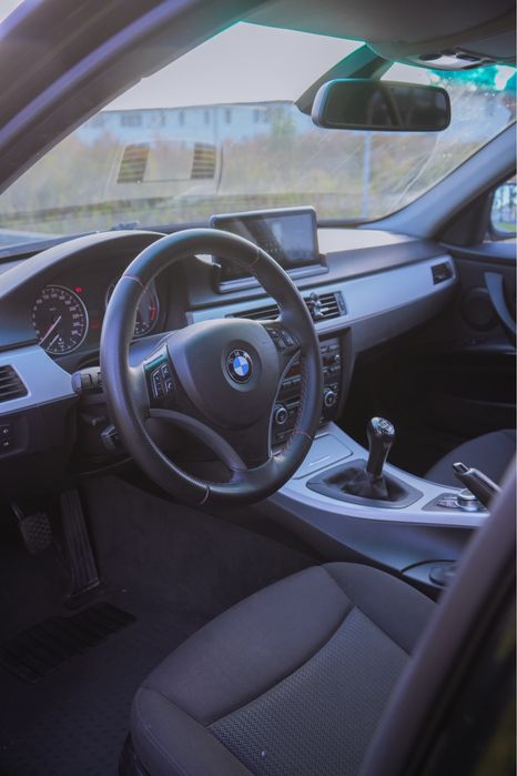 BMW E90 318d facelift