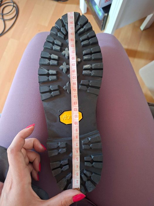 Pantofi tip Norweger, Vass shoes Budapest