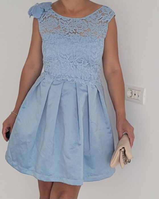 Vand rochie eleganta nunta / botez alte evenimente