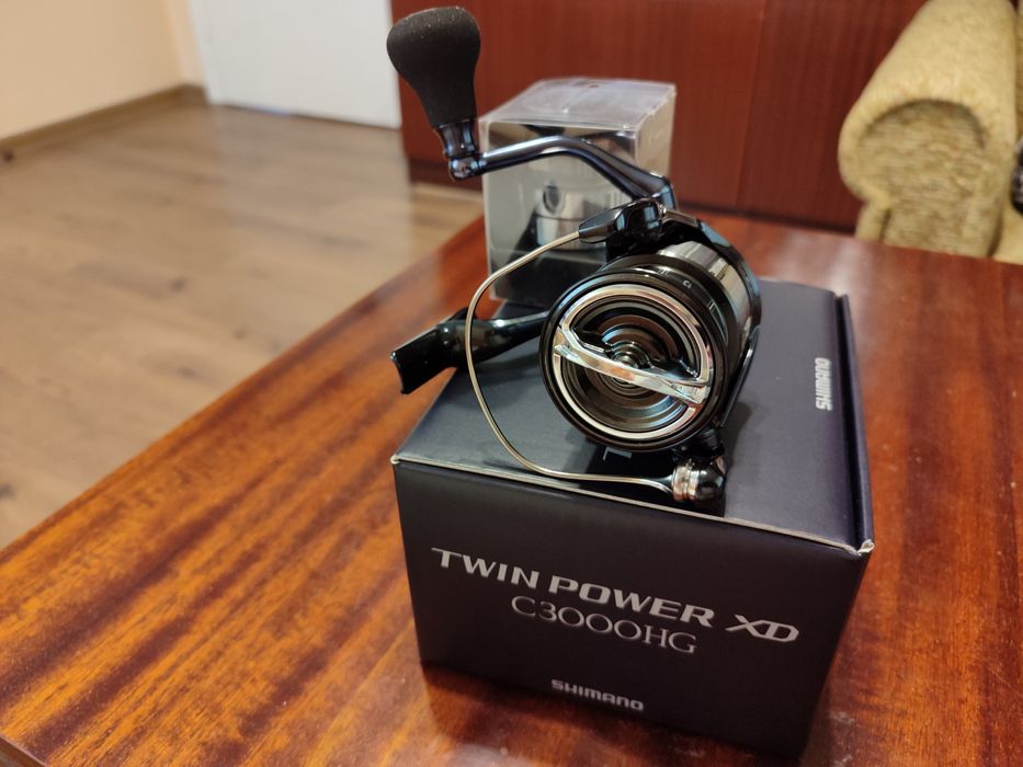 Въдица Yamaga Blanks Blue Current Wizy 610/4pcs и макара Shimano 25 Twin Power XD C3000HG.