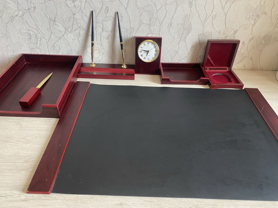Ofis stoli nabori, ko’p predmetli yog’och to’plam