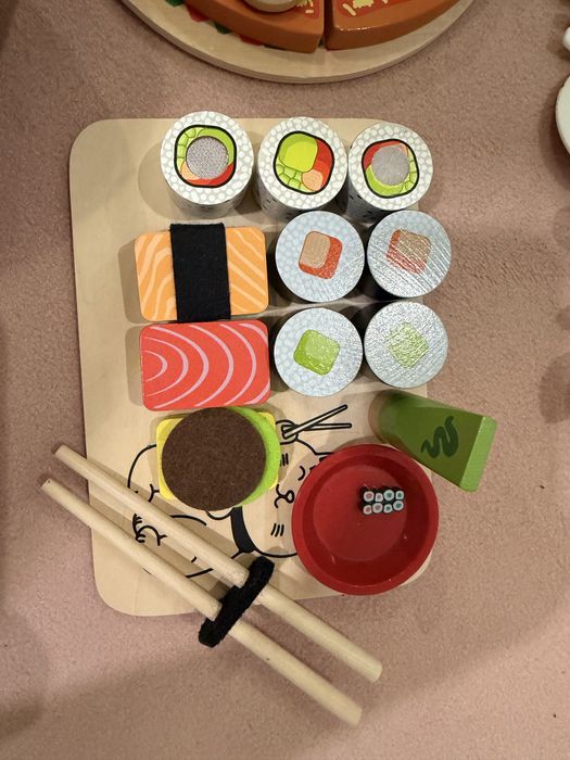 Set sushi jucarie lemn