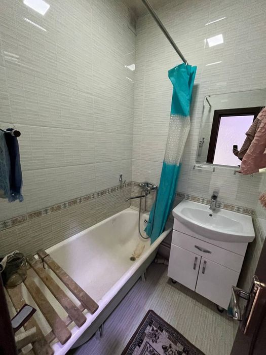 Кора-Камиш 1/3, 3 хонали квартира сотилади