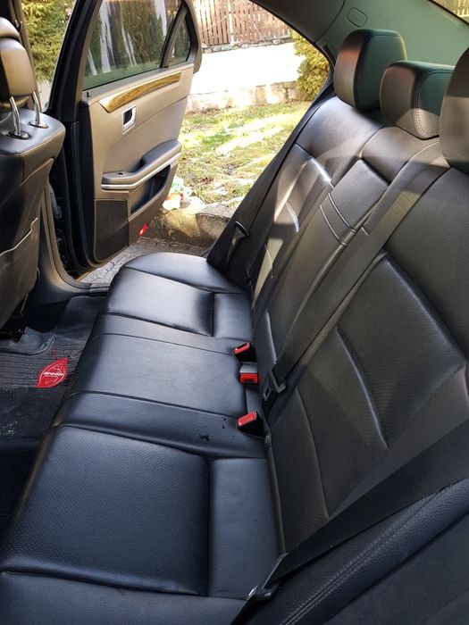 Mercedes E-200 NGT - фабричен метанов