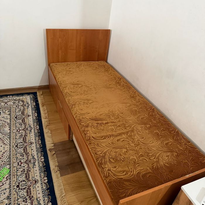 Срочно продам кровать