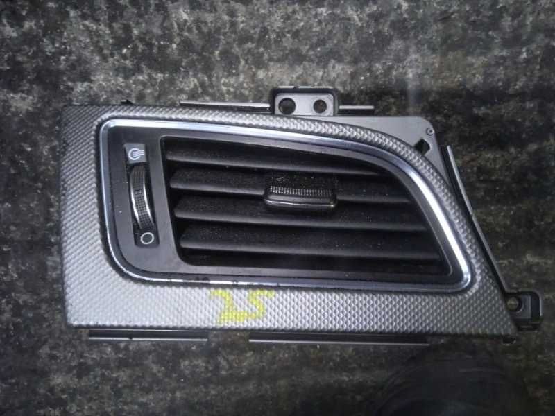 Дефлектор печки левая на Hyundai Sonata LF 2017 год