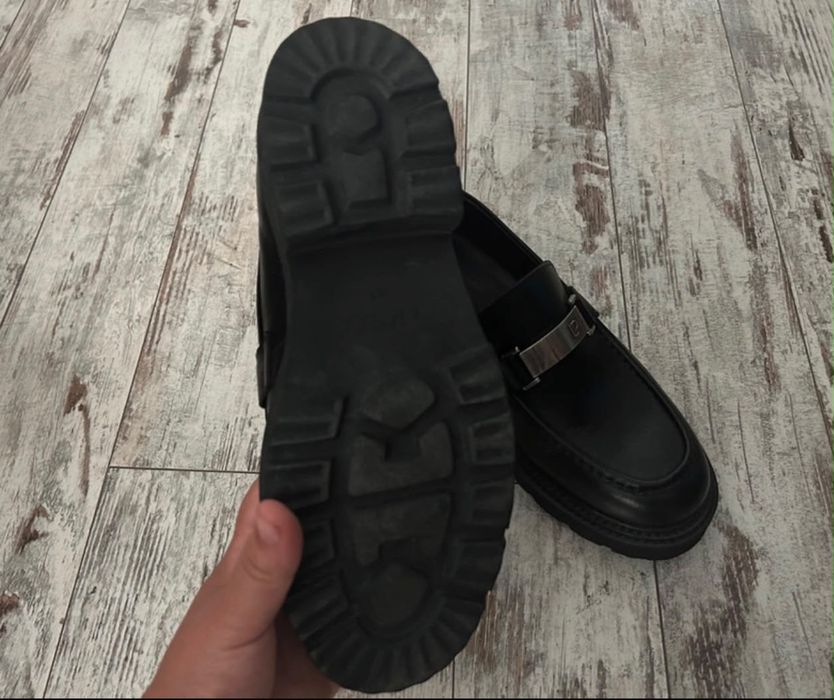 Vand pantofi