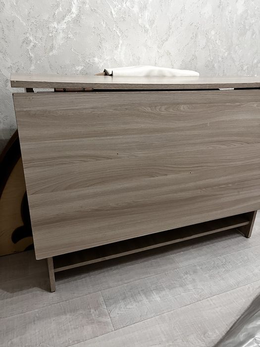 Продам стол для учебы