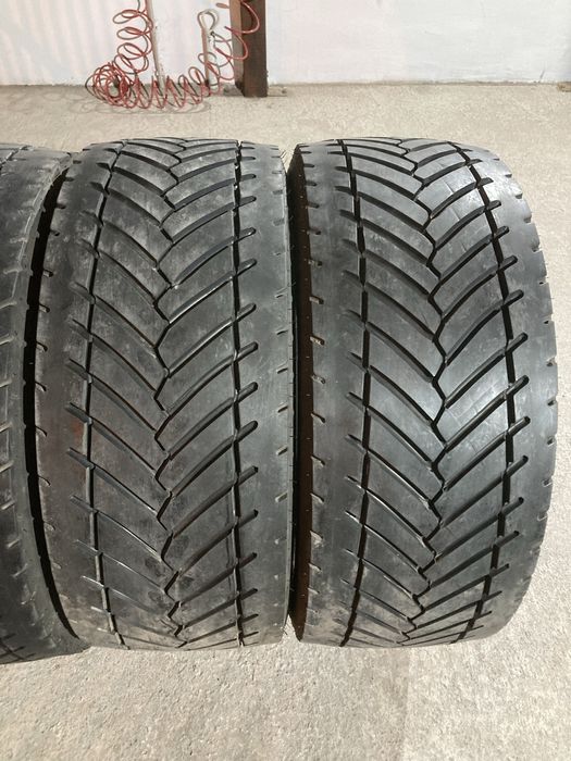 Диференциални Гуми за камион 315-45-22.5