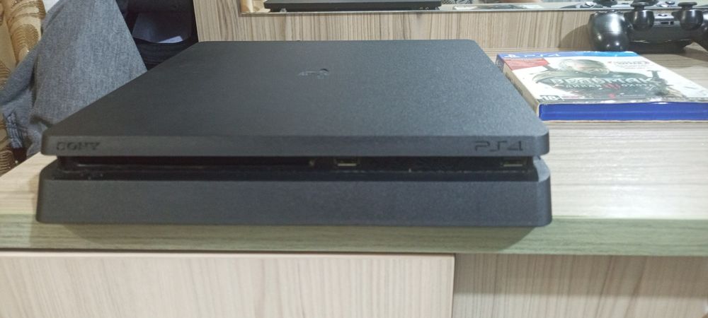 PlayStation 4 Slim