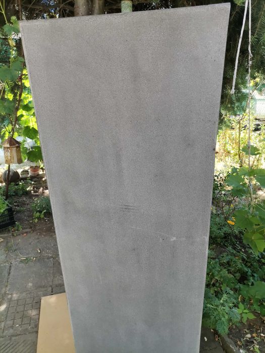 Дизайнерска саксия YANG сива