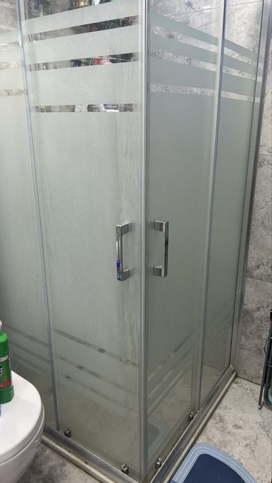Нова душ кабина с плъзгащи врати