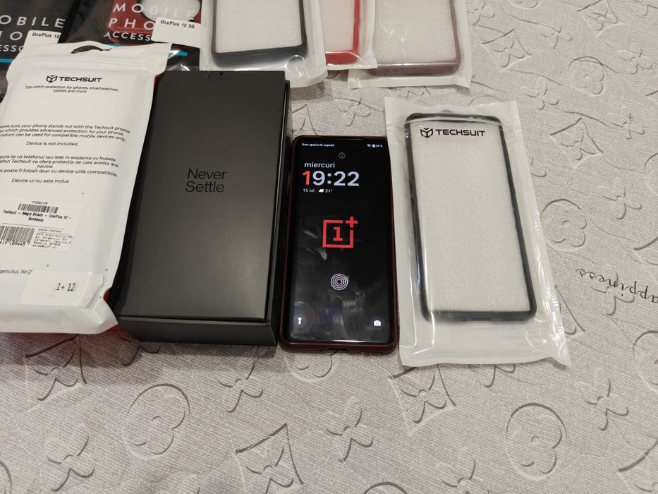 Telefon  One  Plus 12