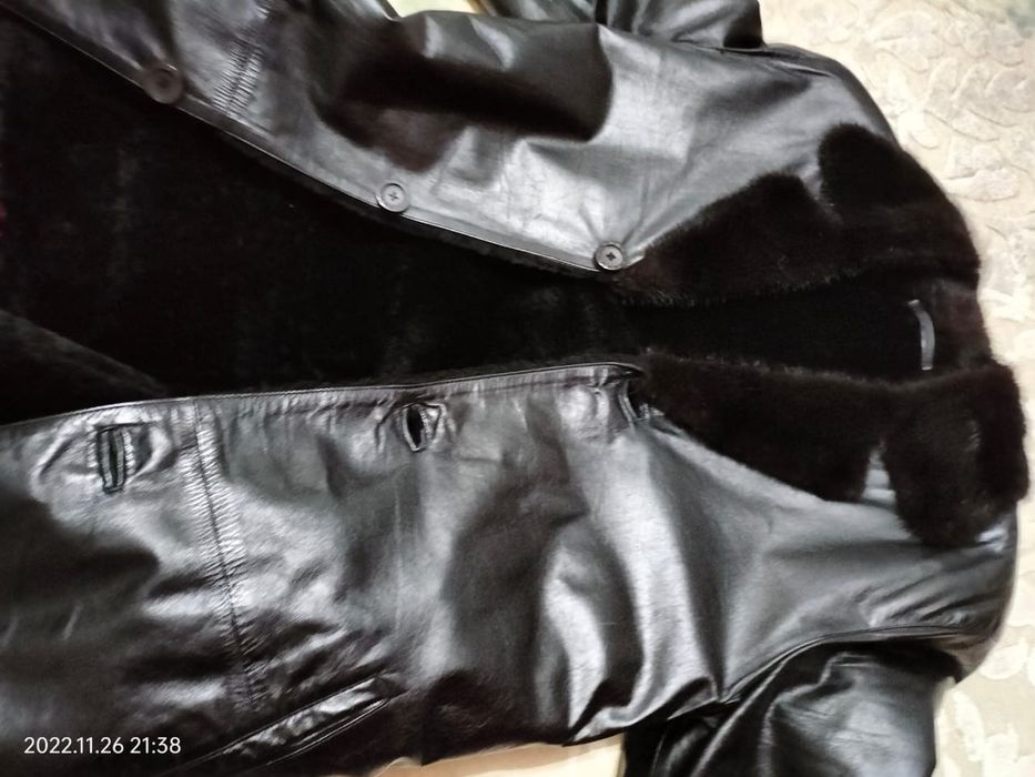 Продам кожаную дубленку