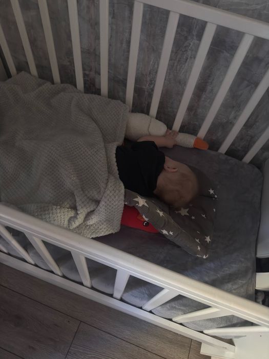 Продам кроватку детскую б/у