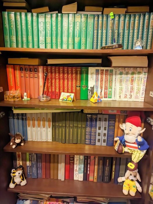 Книги. Распродажа домашней библиотеки