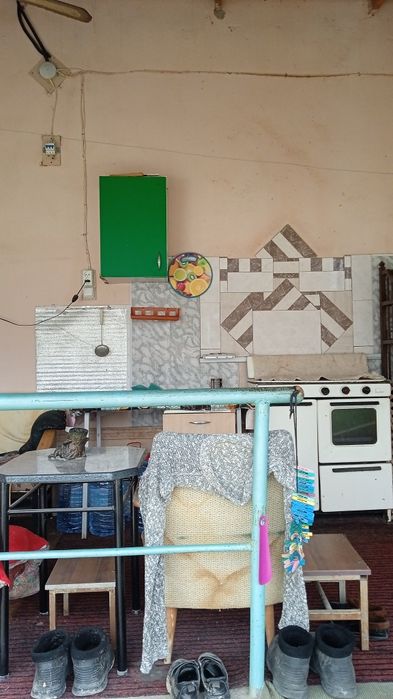 Продоется дом катежд