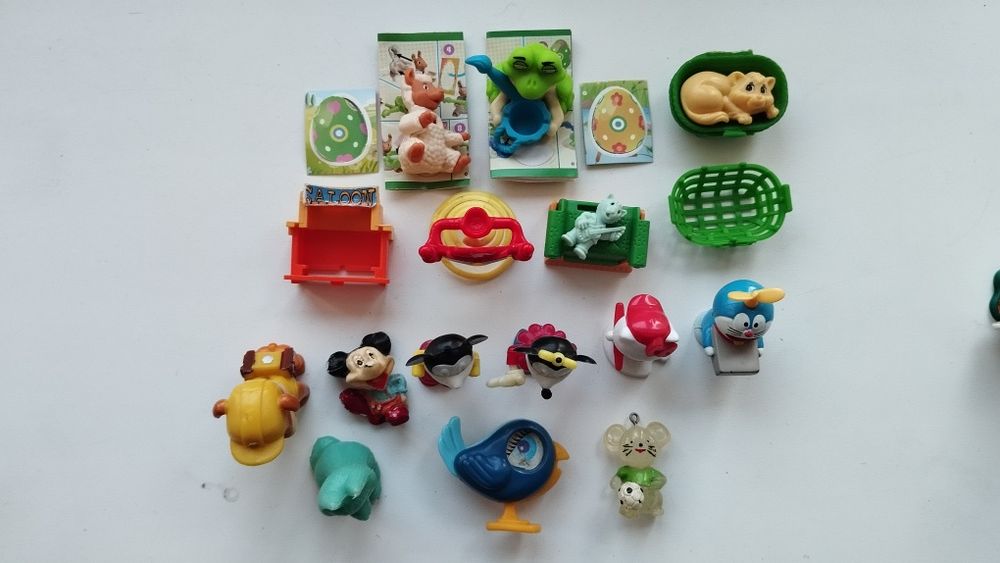 Продам разные киндер игрушки
