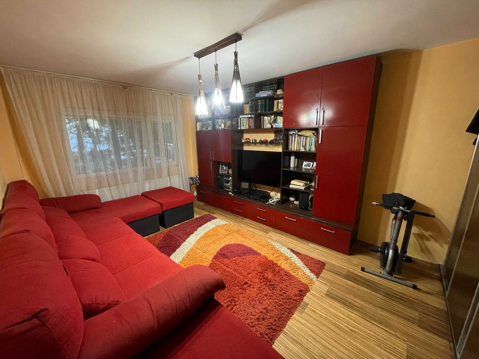 Inchiriere Apartament 4 Camere mobilat, utilat ,Cartier 9 Mai-Ploiesti