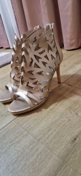 Sandale noi ,toc 10 cm