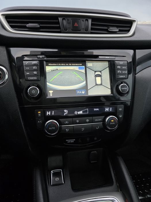 Nissan qashqai TEKNA 1.6L DCI 130 cp Cutie automată