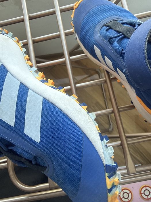 Adidas ботинки осень-весна 36,5 размер