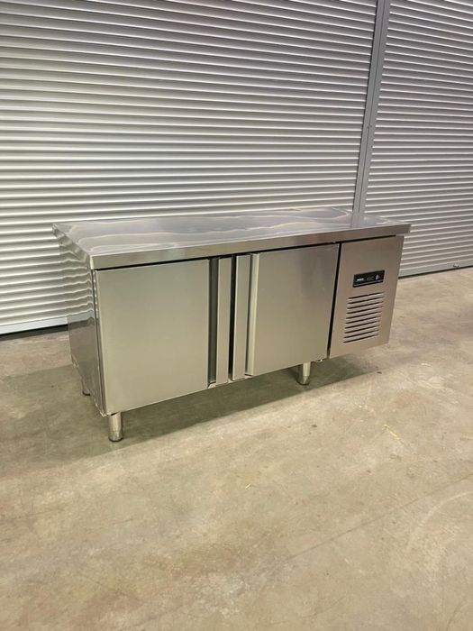 Холодильник горка морозильник витрина