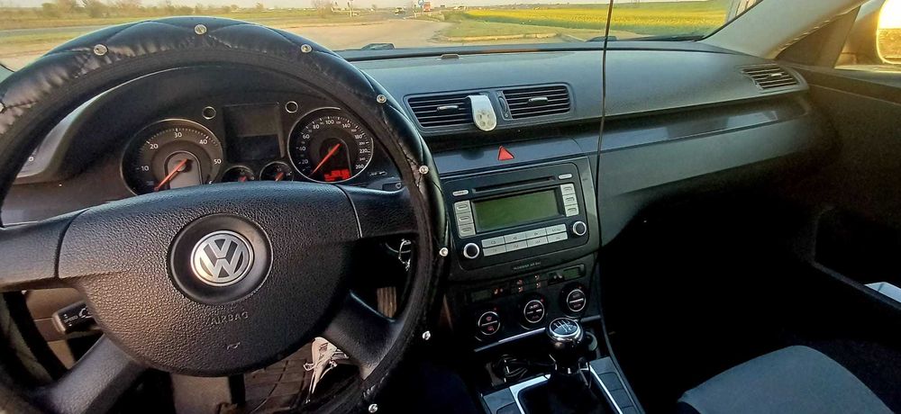 Passat b6 1.9 TDI (105 CP)