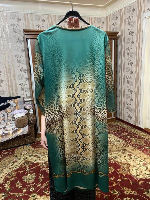 Красивая платье стильно модно