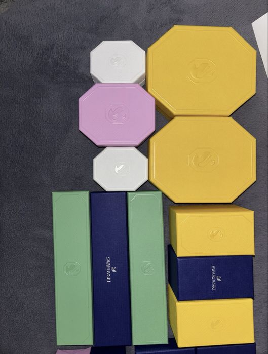 Кутии и пликчета за бижута SWAROVSKI