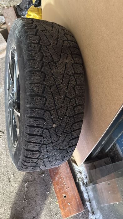 Продам комплект дисков +резина