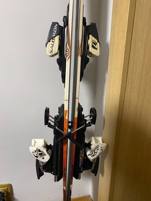 Ски Salomon 140 см + автомати Salomon