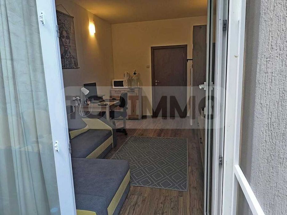 Двустаен апартамент в м-т Ален мак