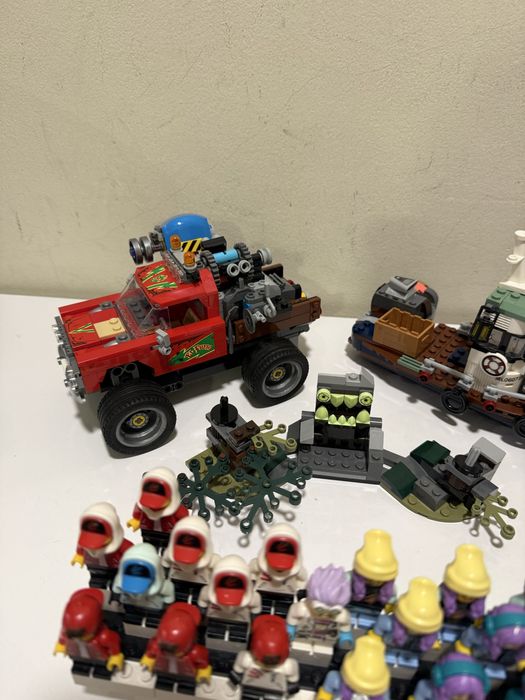 Lego Hidden Side Minifigures 250€ за всичко